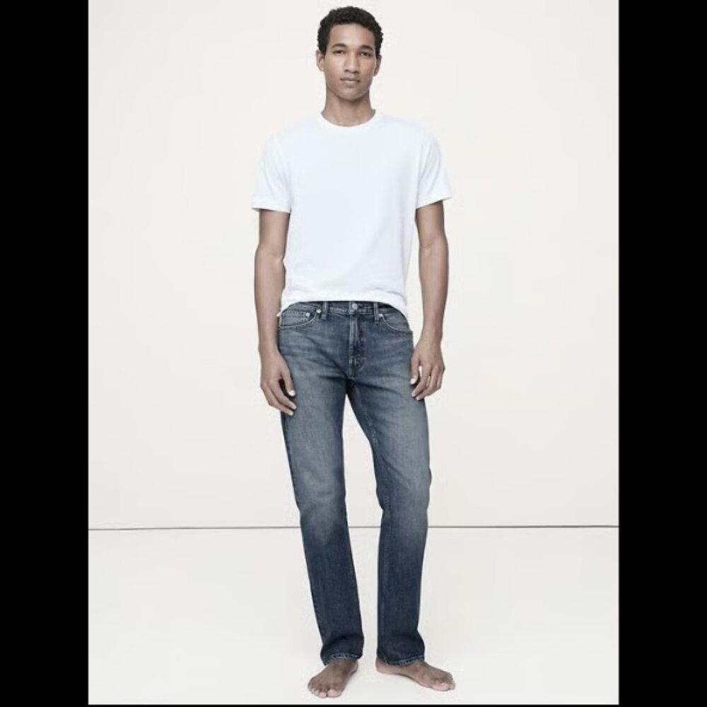 Banana Republic Classic Mens Jeans Straight Light Wash 34 W x 32 L